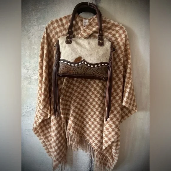 Brown and Cream Leather Fringe Handbag - Picture 4 of 9